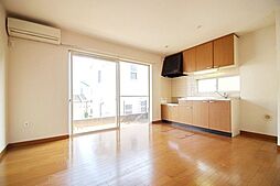 ファーストビュー A-2 2階2LDKのリビング/ダイニング