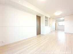 レジデンス新田木崎　Ｃ 202 2階2LDKのリビング/ダイニング