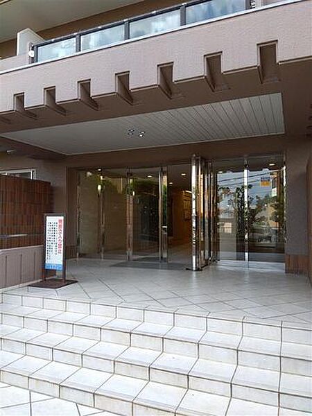 マンション入口です。