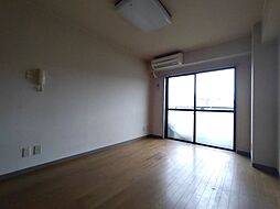 パラドール散田 4階1Kのリビング/ダイニング