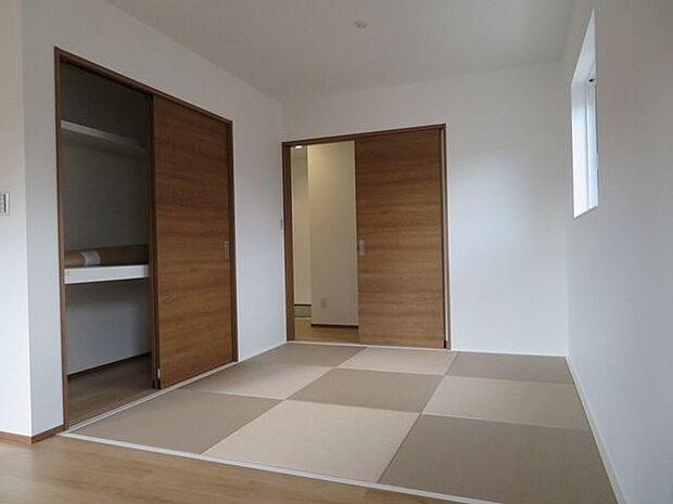 和室は客間としてゆっくりくつろげるスペースとしても使えます。