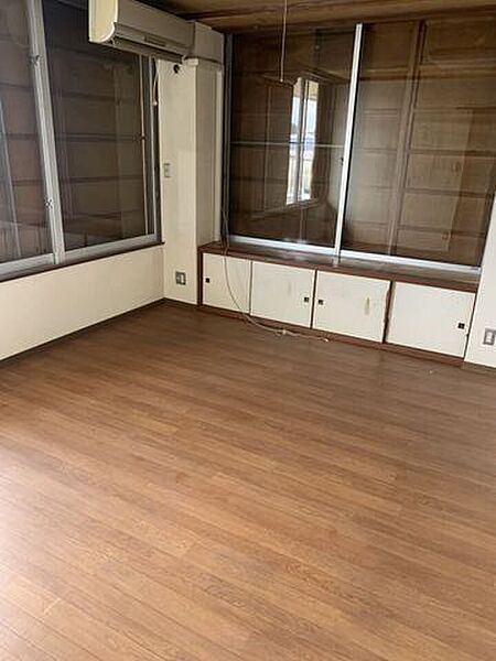 【母屋】