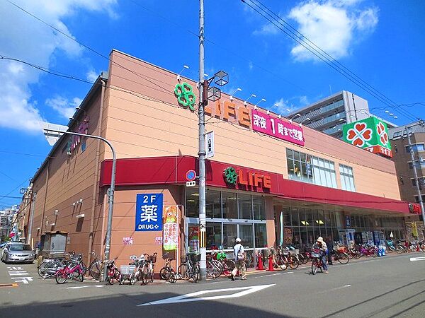 画像24:【スーパー】ライフ大国町店まで287ｍ