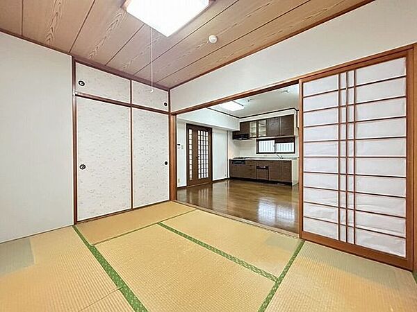 リビングと合わせると広々ご使用可能