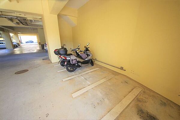バイク置場
