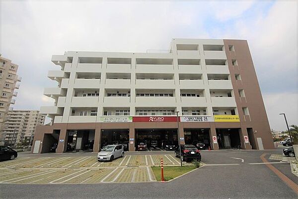 【閉店】小禄宮城りうぼう 610m