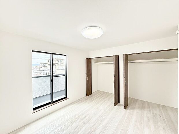 ■落ち着いた雰囲気のお部屋で心が安らぐ空間