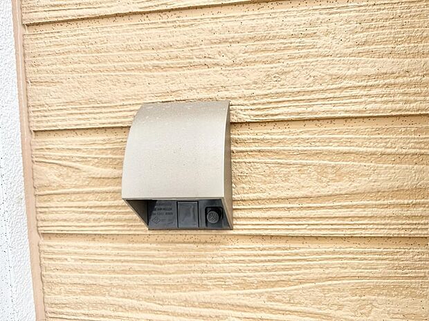 ■室内のコンセントから延長コードを引っ張る手間がなくなります。