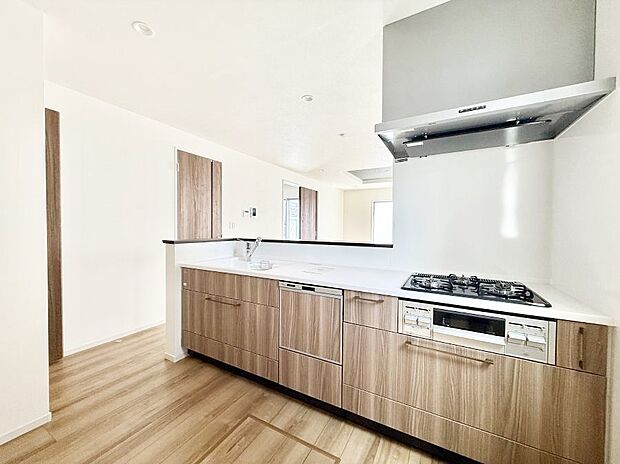 ■シンプルで美しく心地よい時間を生むキッチン空間