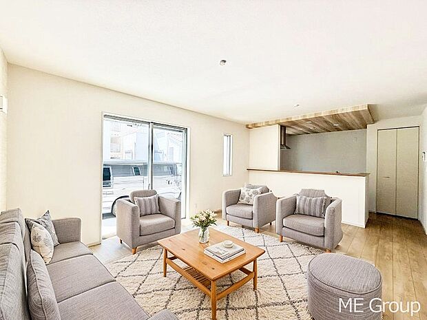 ■さりげないデザインが日常をセンスよく演出※家具はCGです