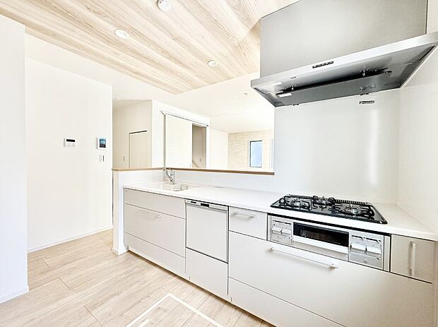 ■美味しい時間が生まれる、笑顔あふれるキッチン