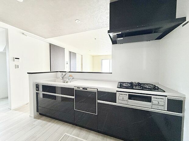 ■シンプルで美しく心地よい時間を生むキッチン空間