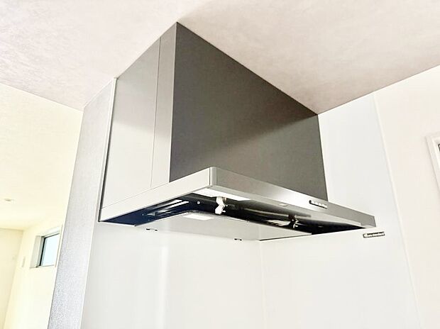 ■調理時の蒸気や匂いが換気扇に誘導され、効率的に排煙ができます。