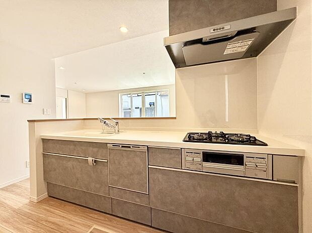 ■シンプルで美しく心地よい時間を生むキッチン空間