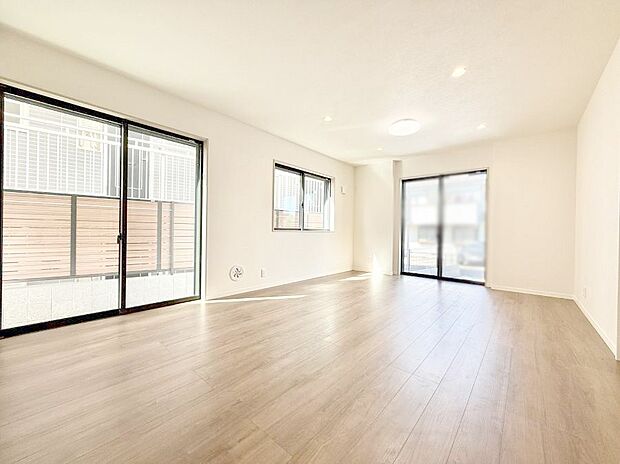 ■くつろぎと笑顔が集まる、心温まるリビング