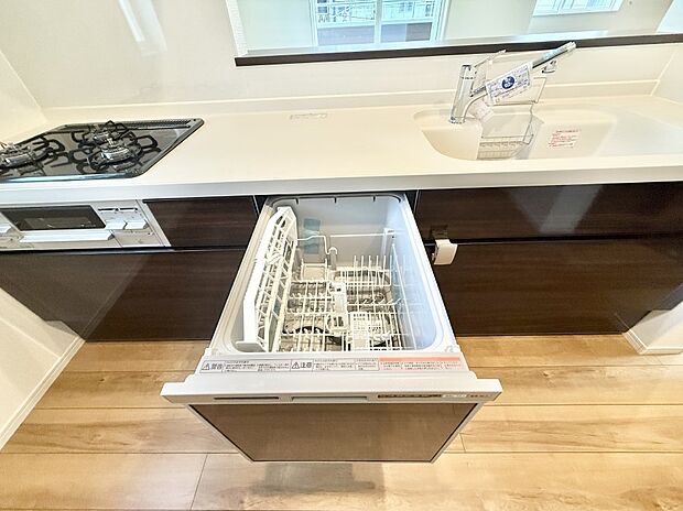 ■手間なく洗浄！食器をピカピカに仕上げてくれます