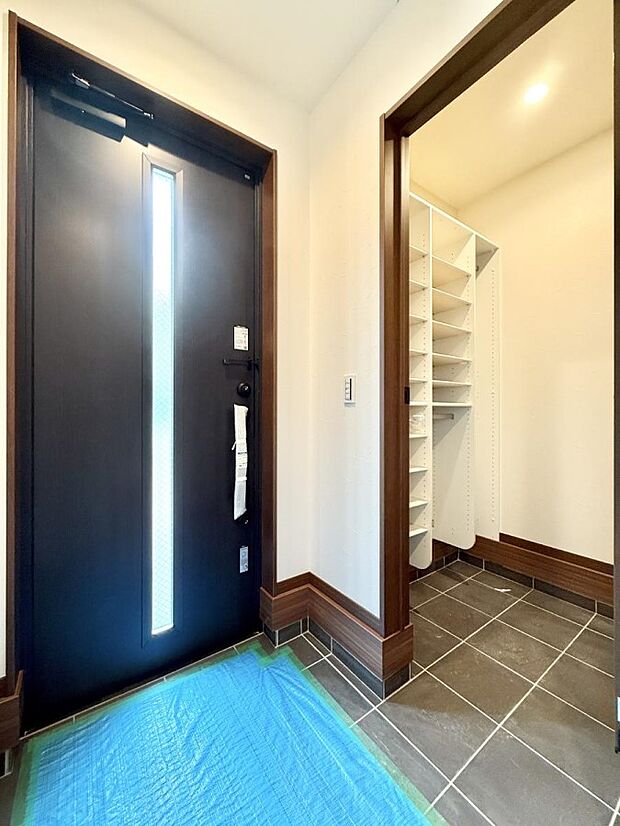 ■ シンプルで美しく、快適な暮らしの入り口