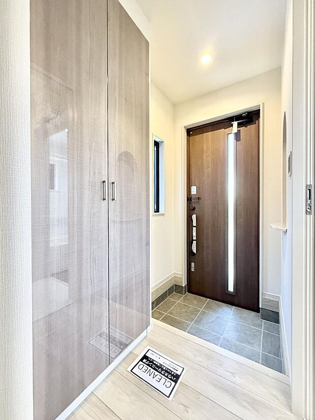 ■ ここから始まる一日、すっきり整った玄関