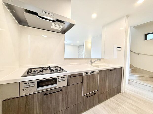 ■美味しい時間が生まれる、笑顔あふれるキッチン