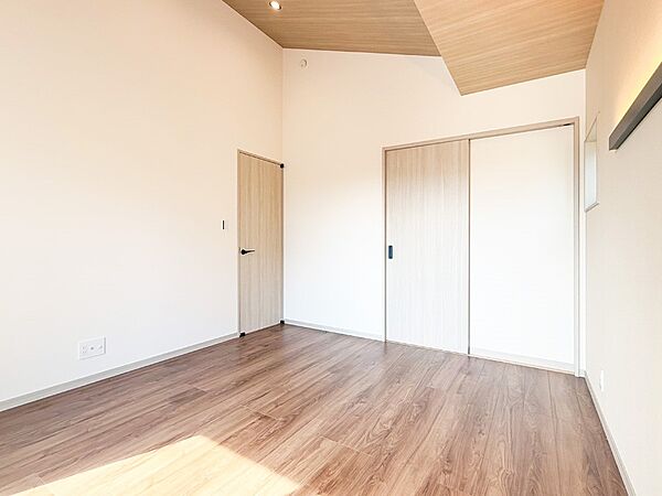 ■落ち着いた色合いのお部屋で穏やかな時間を楽しめます