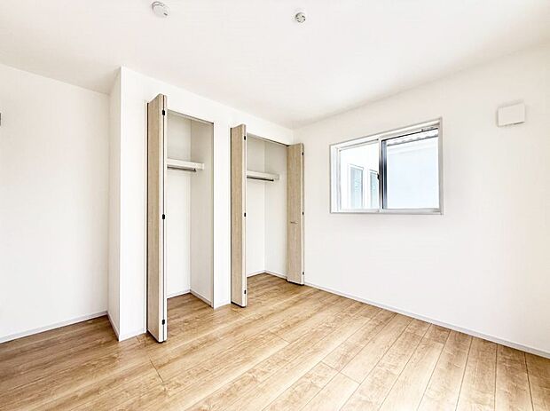 ■落ち着いた色合いのお部屋で穏やかな時間を楽しめます