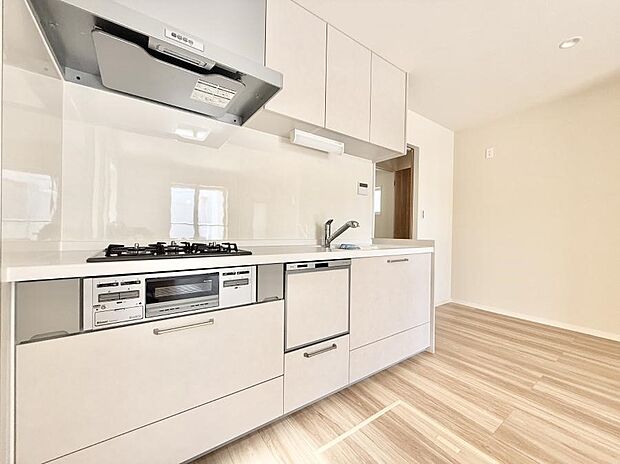 ■シンプルで美しく心地よい時間を生むキッチン空間