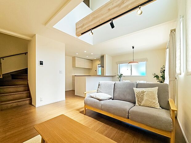 ■心落ち着く場所、ゆったり過ごせるリビング