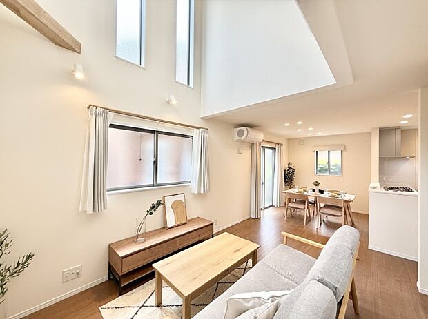 ■温もりを感じる、居心地のいいリビング