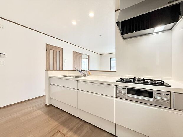 ■家族の絆を深める、温もりのあるキッチン