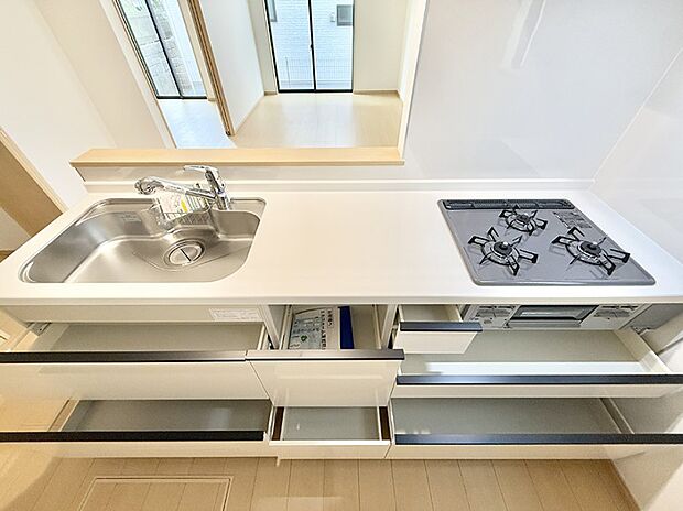 ■美味しい時間が生まれる、笑顔あふれるキッチン