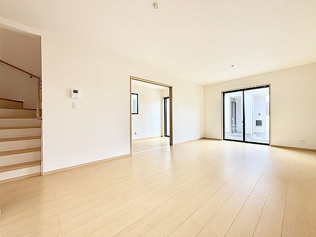 ■くつろぎと笑顔が集まる、心温まるリビング