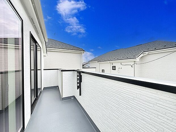 ■ 季節の移ろいを感じられる開放的な空間です