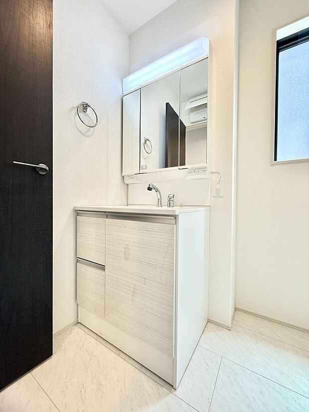 ■朝の準備がスムーズにできる広さです