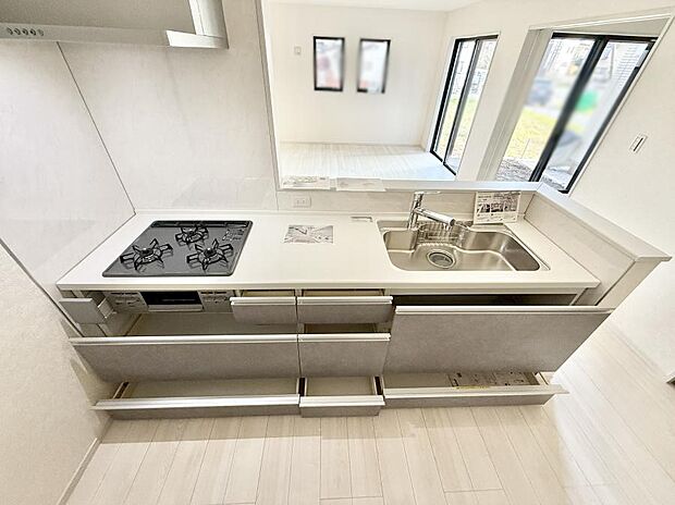 ■料理がもっと楽しくなる、快適なキッチン空間