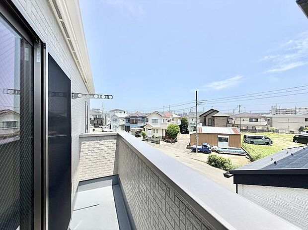 ■ 季節の移ろいを感じられる開放的な空間です