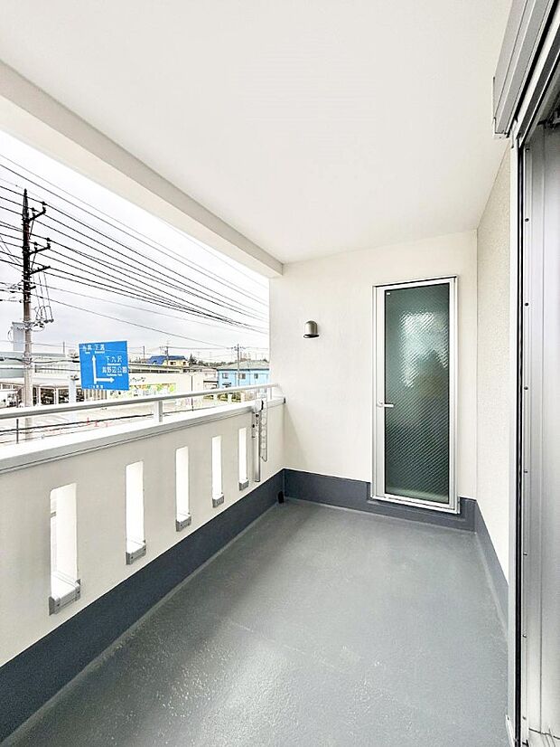 ■ 季節の移ろいを感じられる開放的な空間です