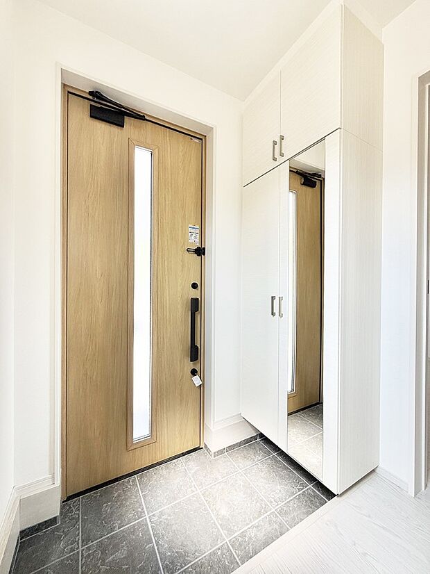 ■ シンプルで美しく、快適な暮らしの入り口