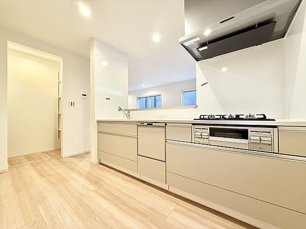 ■家族の絆を深める、温もりのあるキッチン