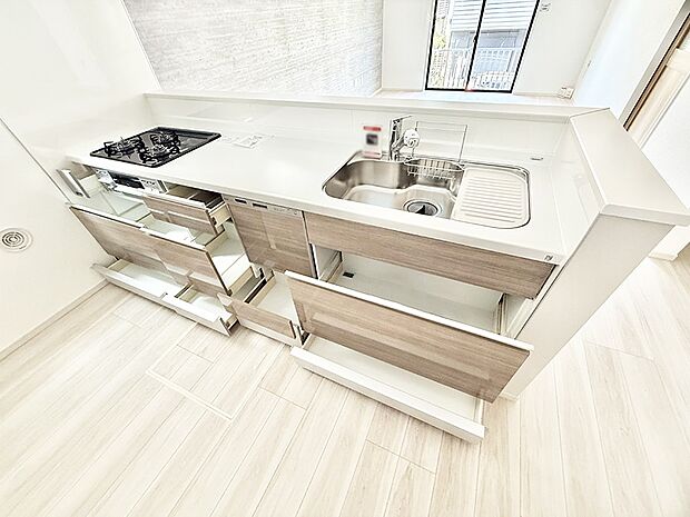 ■家族の絆を深める、温もりのあるキッチン