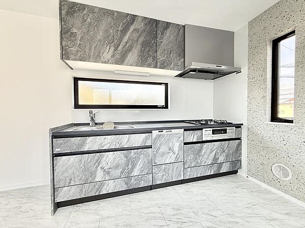 ■美味しい時間が生まれる、笑顔あふれるキッチン