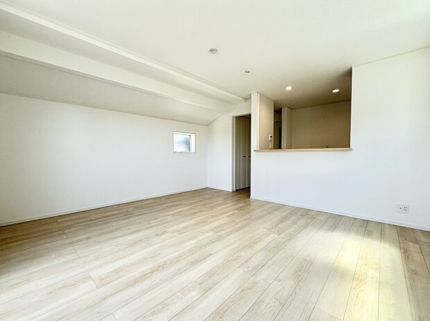 ■くつろぎと笑顔が集まる、心温まるリビング