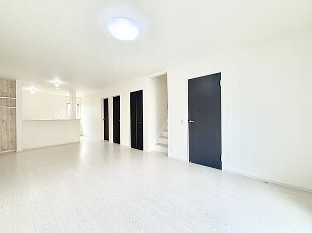 ■くつろぎと笑顔が集まる、心温まるリビング