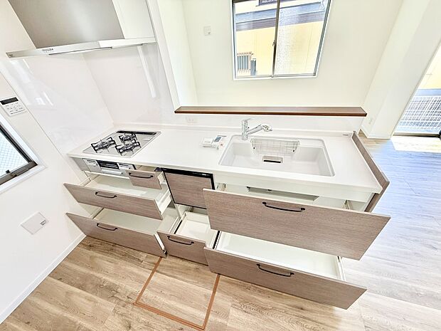 ■家族の絆を深める、温もりのあるキッチン