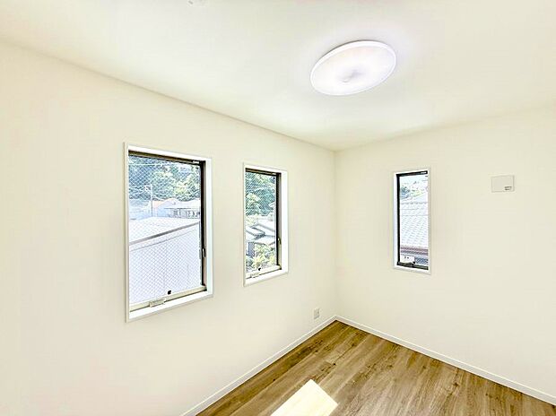 ■落ち着いた色合いのお部屋で穏やかな時間を楽しめます