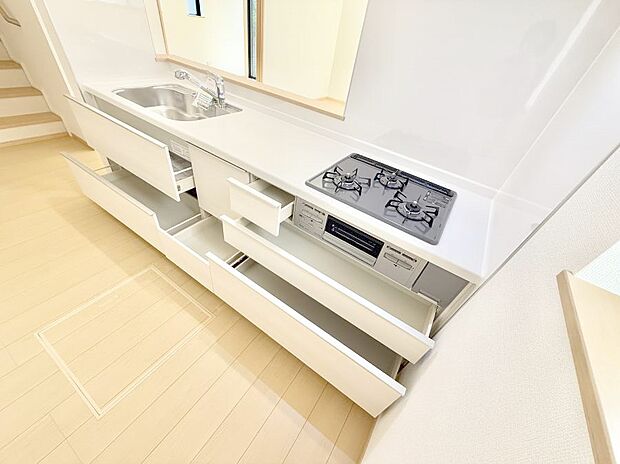 ■家族の絆を深める、温もりのあるキッチン