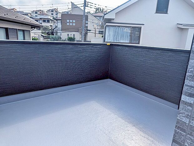 ■ 季節の移ろいを感じられる開放的な空間です