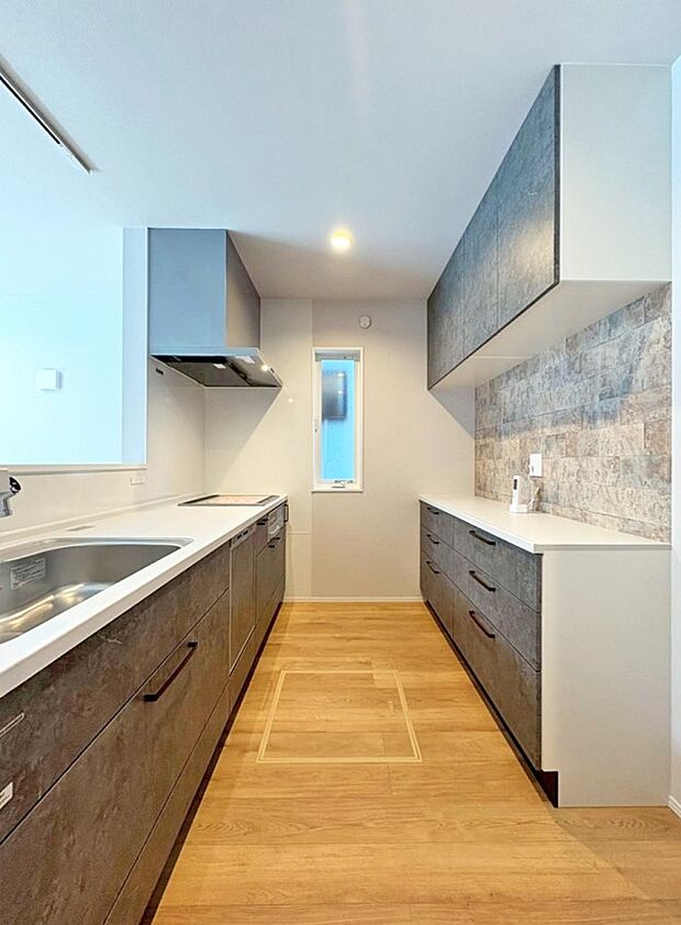 ■家族の絆を深める、温もりのあるキッチン