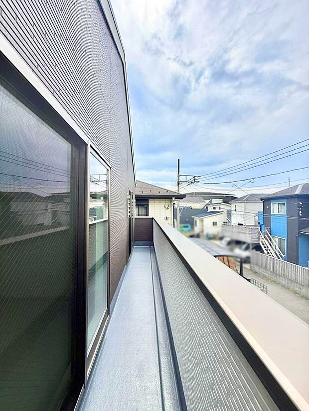 ■ 季節の移ろいを感じられる開放的な空間です