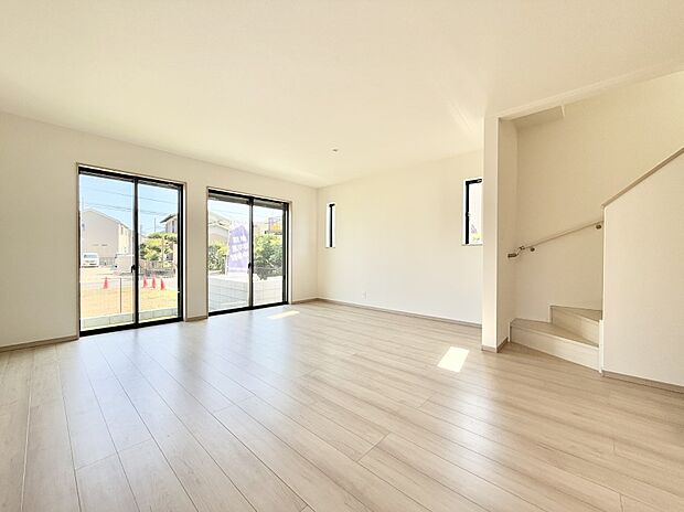 ■くつろぎと笑顔が集まる、心温まるリビング