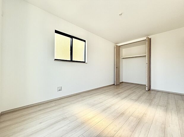 ■落ち着いた色合いのお部屋で穏やかな時間を楽しめます